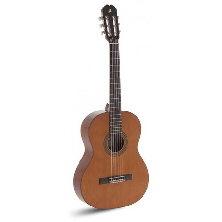 ADMIRA JUANITA ESTUDIO GUITARRA CLÁSICA