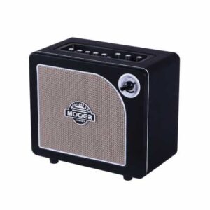 MOOER Amplificador combo para guitarra HORNET 15 BLACK.